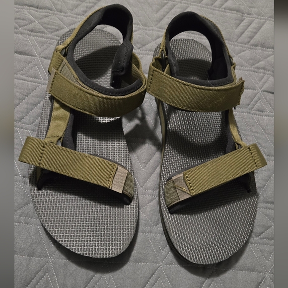 Men's Teva Universal Trail Sandals size 10 - Picture 3 of 6
